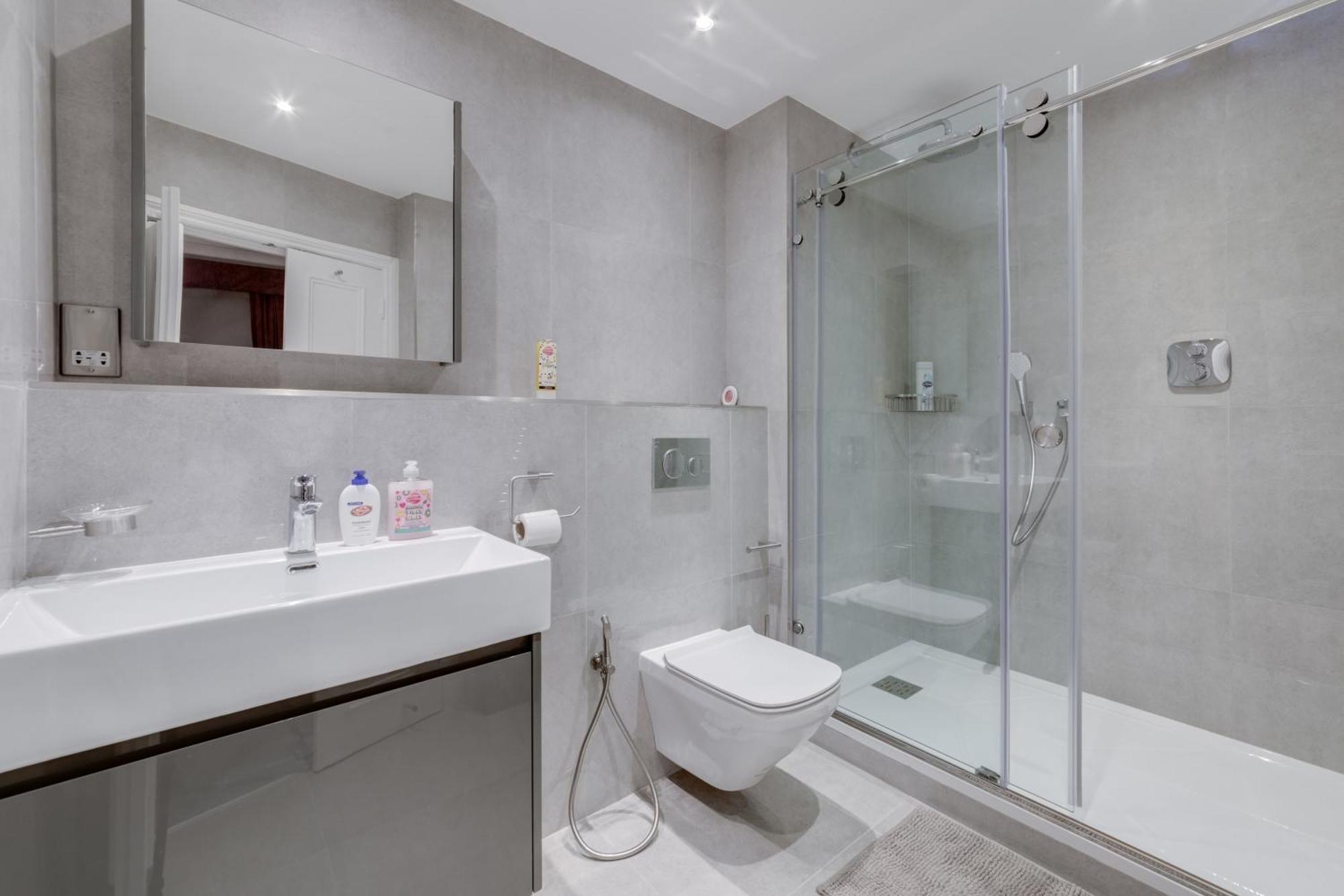 Luxury London 3 Bedroom Duplex With Pool Table - 4Hs Ngoại thất bức ảnh