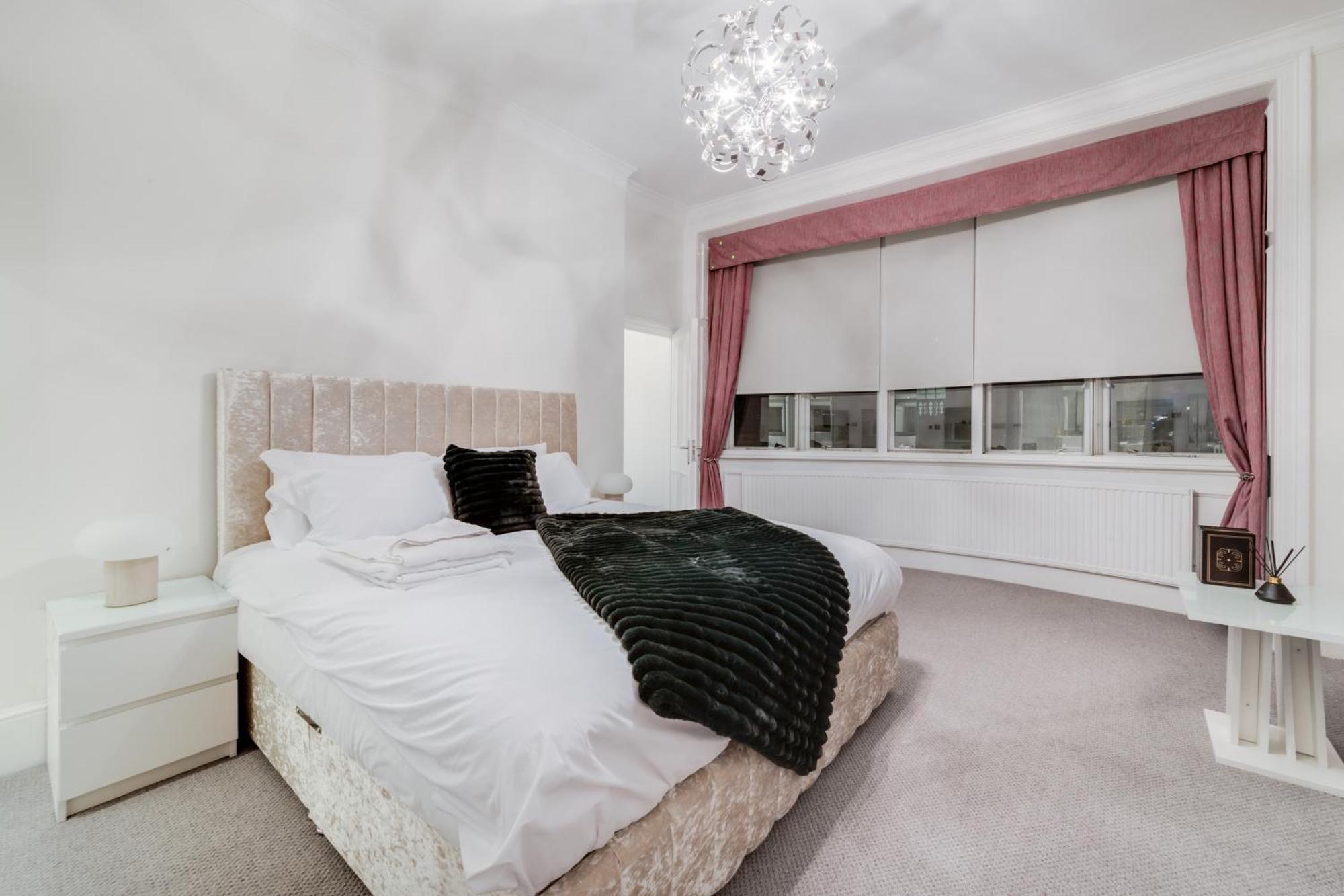 Luxury London 3 Bedroom Duplex With Pool Table - 4Hs Ngoại thất bức ảnh