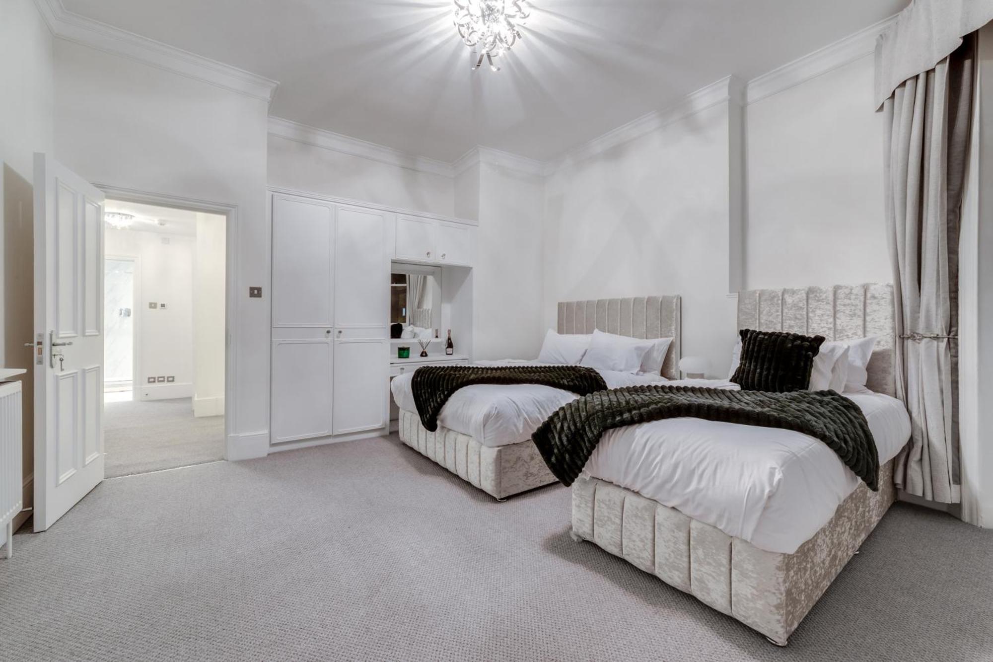 Luxury London 3 Bedroom Duplex With Pool Table - 4Hs Ngoại thất bức ảnh